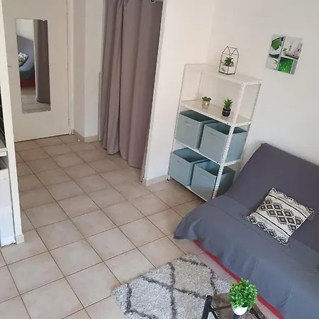 Charming And Bright Studio In Nice *