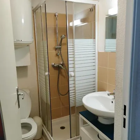 Apartment Charming And Bright Studio In Nice Nice
